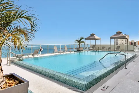 218 SE 14th Street Miami FL 33131