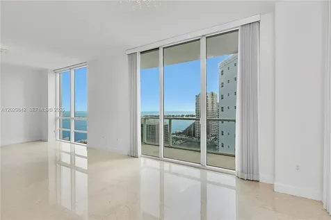 218 SE 14th Street Miami FL 33131