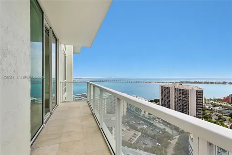 218 SE 14th Street Miami FL 33131