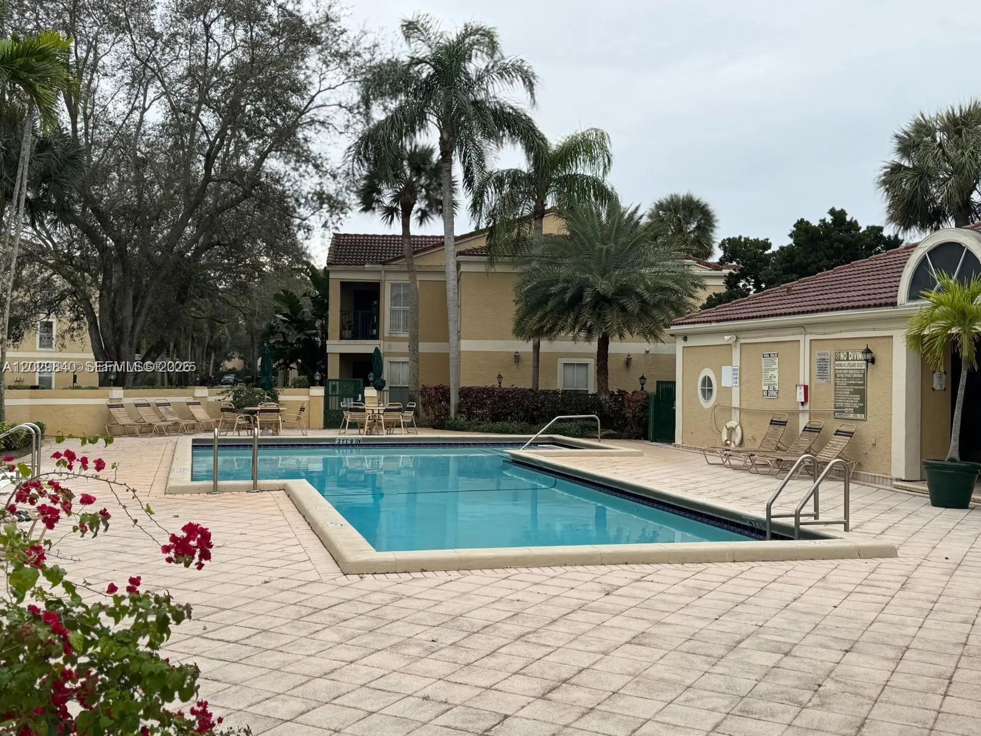 995 Riverside Coral Springs FL 33071