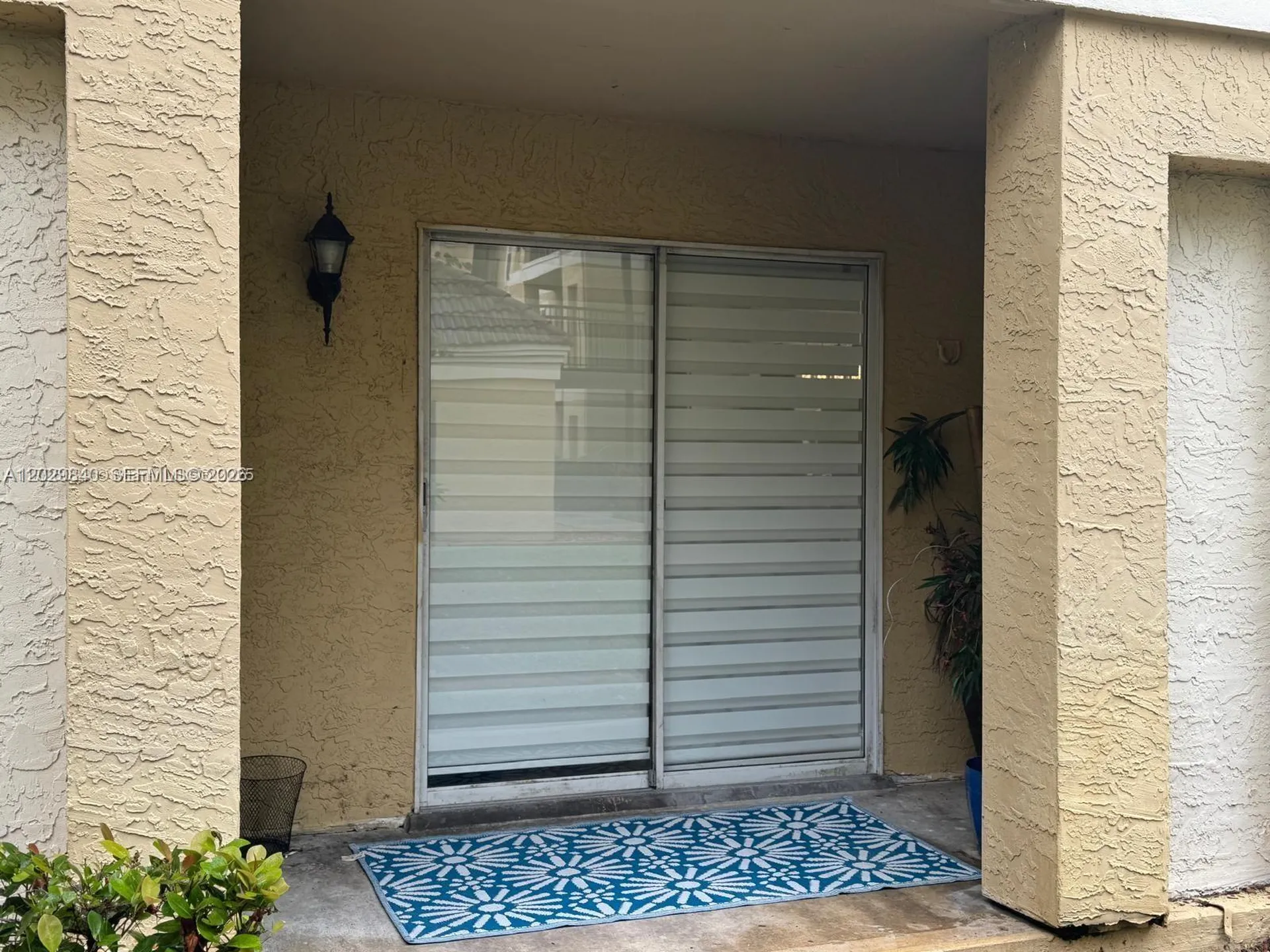 995 Riverside Coral Springs FL 33071
