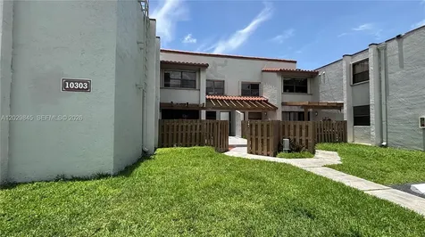 10303 NW 9th St Circle Miami FL 33172