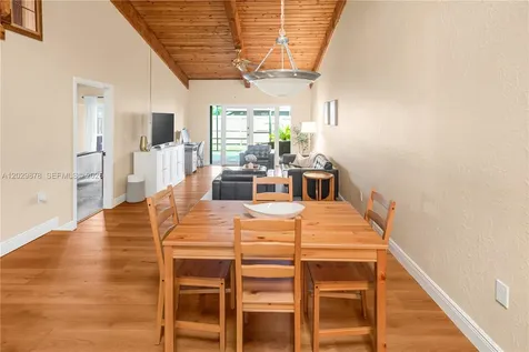 2321 Pine Needle Court Pembroke Pines FL 33026