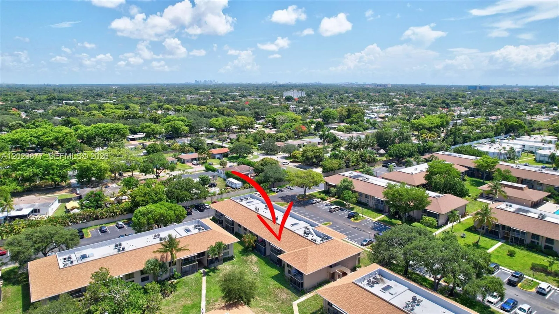 5821 Washington Street Hollywood FL 33023