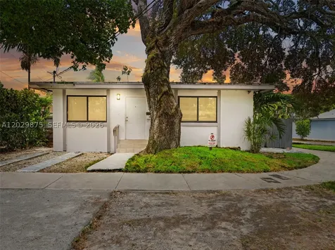 2745 SW 34th Avenue Miami FL 33133