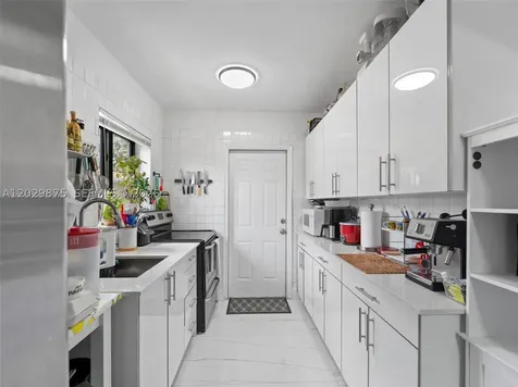 2745 SW 34th Avenue Miami FL 33133