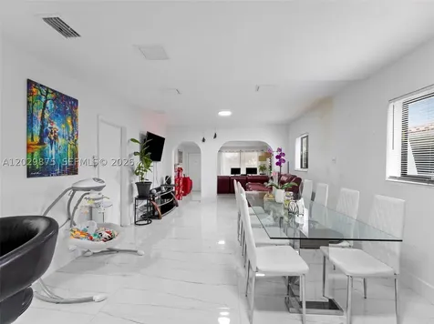 2745 SW 34th Avenue Miami FL 33133