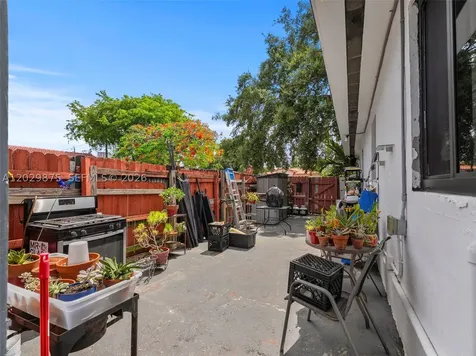 2745 SW 34th Avenue Miami FL 33133