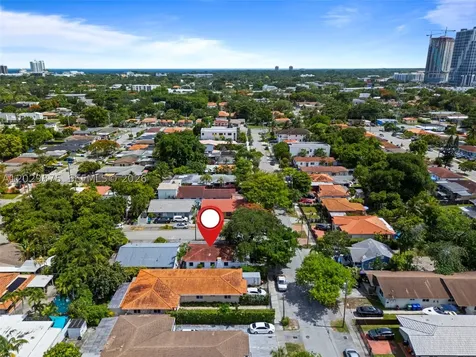 2745 SW 34th Avenue Miami FL 33133