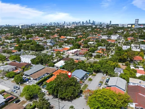 2745 SW 34th Avenue Miami FL 33133