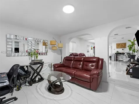 2745 SW 34th Avenue Miami FL 33133