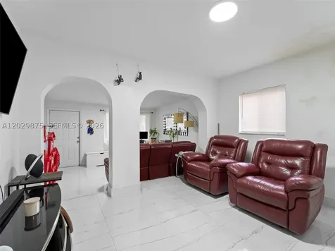 2745 SW 34th Avenue Miami FL 33133