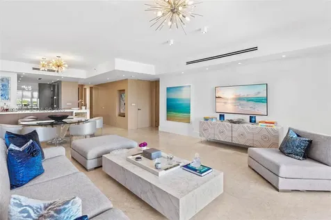 2122 Fisher Island Drive Miami Beach FL 33109