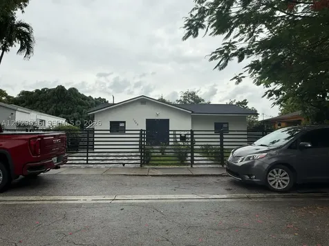 1045 NW 58th Terrace Miami FL 33127