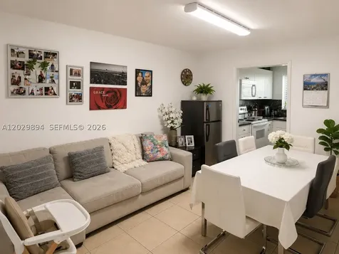 6850 W 16th Drive Hialeah FL 33014