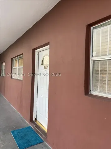 6850 W 16th Drive Hialeah FL 33014