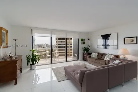 9 Island Avenue Miami Beach FL 33139