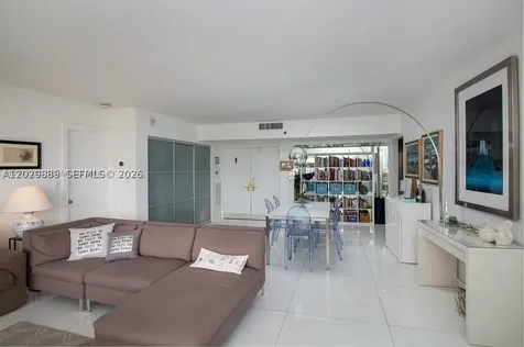 9 Island Avenue Miami Beach FL 33139