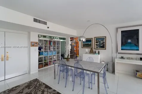 9 Island Avenue Miami Beach FL 33139