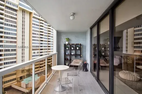 9 Island Avenue Miami Beach FL 33139