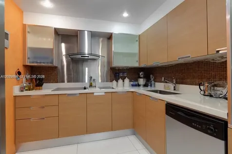 9 Island Avenue Miami Beach FL 33139
