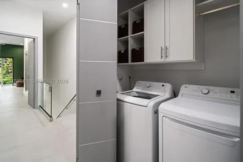 3073 Carter Street Miami FL 33133