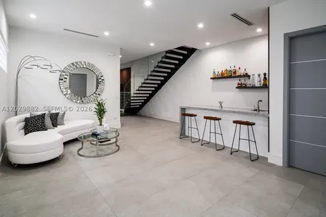 3073 Carter Street Miami FL 33133