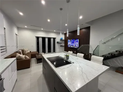 3073 Carter Street Miami FL 33133