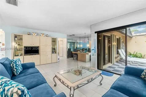 3953 Cocoplum Circle Coconut Creek FL 33063