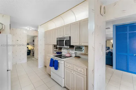 3953 Cocoplum Circle Coconut Creek FL 33063