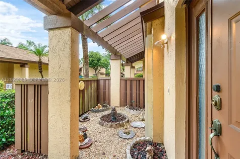 3953 Cocoplum Circle Coconut Creek FL 33063