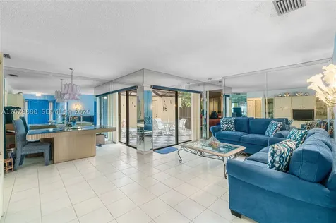 3953 Cocoplum Circle Coconut Creek FL 33063