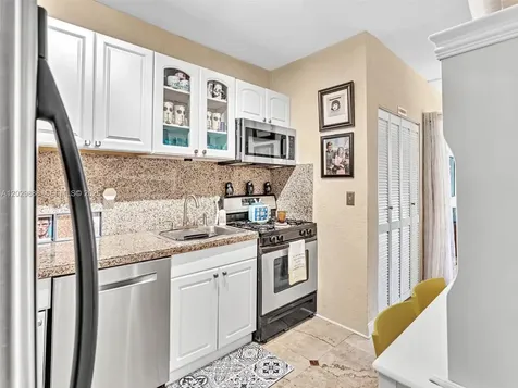 928 Euclid Avenue Miami Beach FL 33139