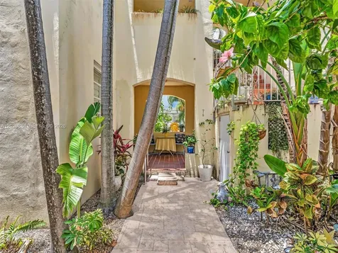 928 Euclid Avenue Miami Beach FL 33139