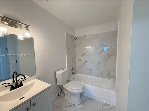 12215 W Dixie Highway North Miami FL 33161