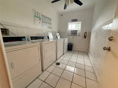12215 W Dixie Highway North Miami FL 33161