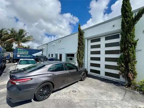 3241 NW 38th Street Miami FL 33142