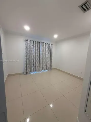 824 SW 12 Place Fort Lauderdale FL 33315