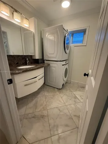 824 SW 12 Place Fort Lauderdale FL 33315