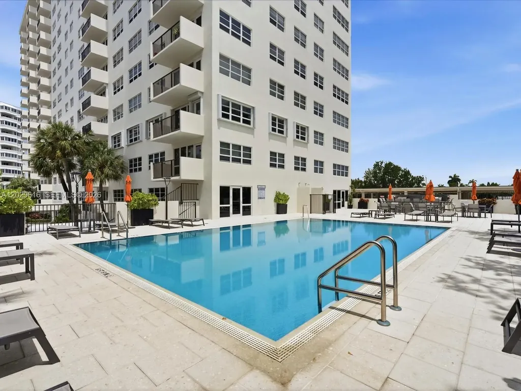 340 Sunset Drive Fort Lauderdale FL 33301