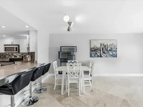 340 Sunset Drive Fort Lauderdale FL 33301