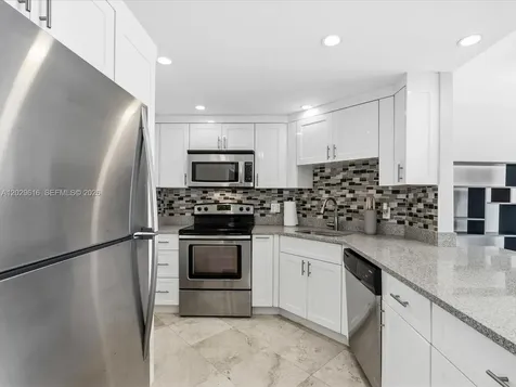 340 Sunset Drive Fort Lauderdale FL 33301