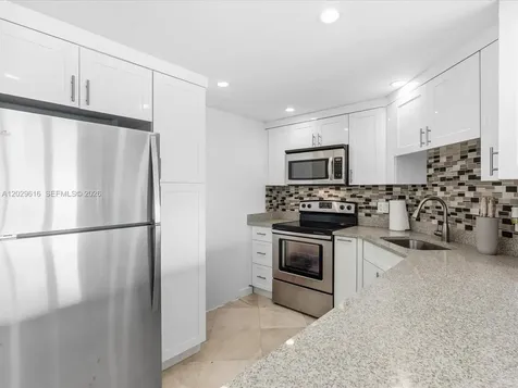 340 Sunset Drive Fort Lauderdale FL 33301
