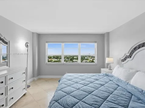 340 Sunset Drive Fort Lauderdale FL 33301