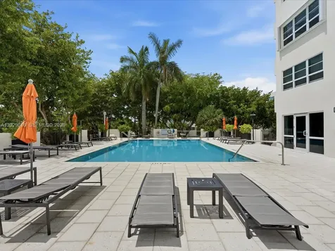 340 Sunset Drive Fort Lauderdale FL 33301