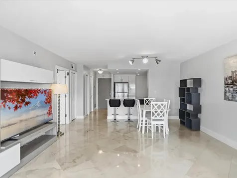 340 Sunset Drive Fort Lauderdale FL 33301