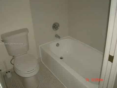 16919 N Bay Road Sunny Isles Beach FL 33160