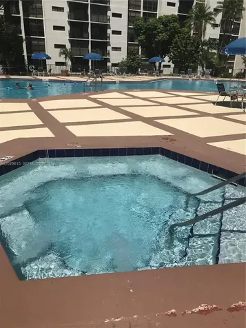 16919 N Bay Road Sunny Isles Beach FL 33160