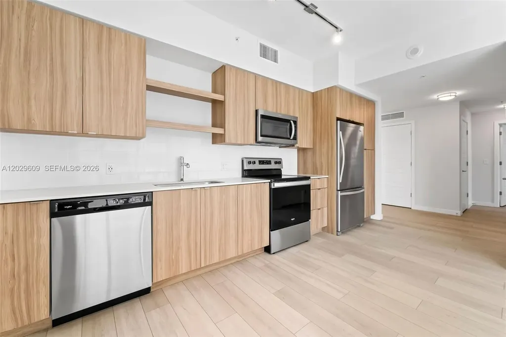 555 NE 8th Street Fort Lauderdale FL 33304
