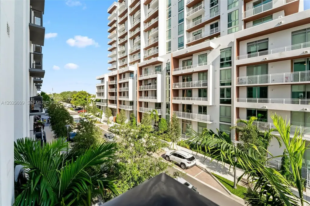 555 NE 8th Street Fort Lauderdale FL 33304